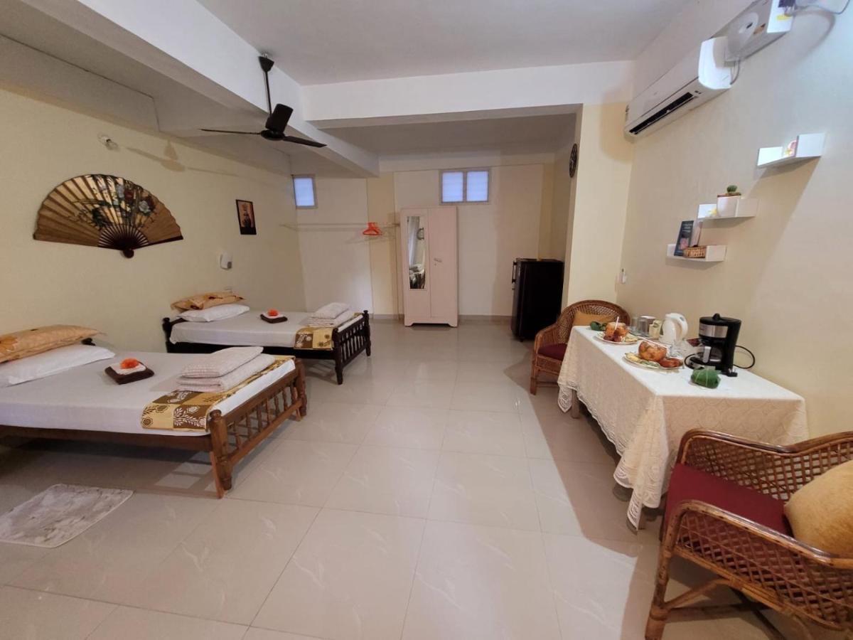 Sandy Beach Hotel Thiruvananthapuram Esterno foto